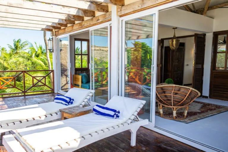 1734225E-C602-4992-869E-E358843D2496