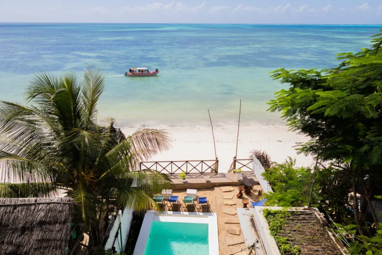 85022387-54E8-4DE9-83D6-9BD1F5812287